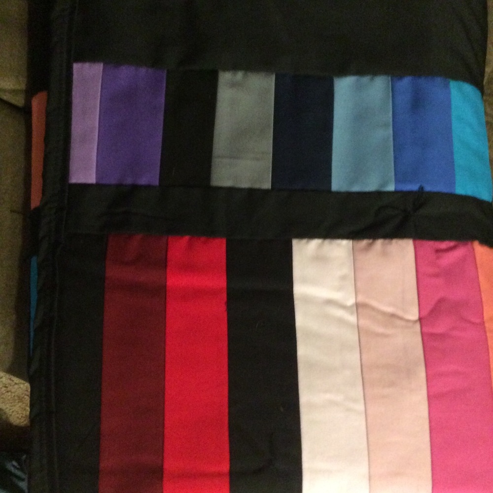 Handmade Colorful Quilt - Picture 5 of 6